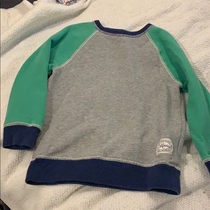 Boys gap kids size extra small sweatshirt